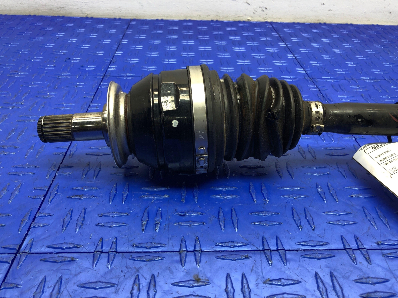 2014-2019 BMW I8 FRONT RIGHT OUTER CV AXLE SHAFT OEM *TORN BOOT* 2015 2016 2017