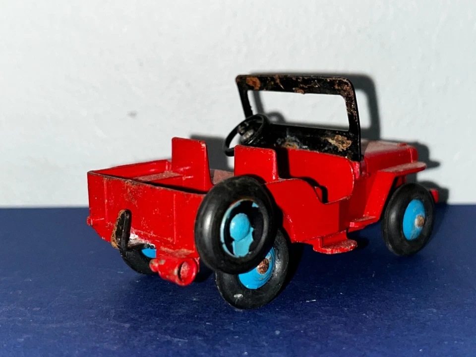 Jeep universal Willy's rojo vintage años 40 Dinky 1/43 fundido a presión #405 Meccano 25 años Foto 4 de 4