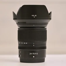 Nikon NIKKOR Z 24-70mm f/4 S Lens excellent