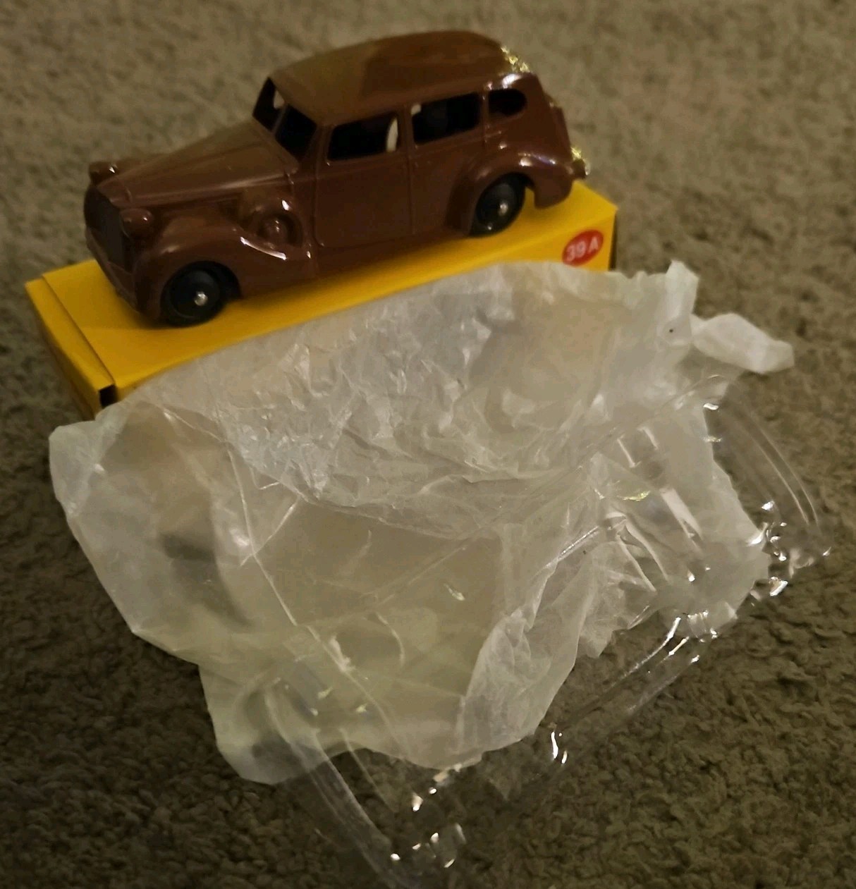 Dinky 39a, Packard Super 8 Tourer - Free Price Guide & Review