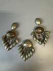 Vintage French Designer Brooch And Clip On Earrings Hammered Gilt metal — photo 2
