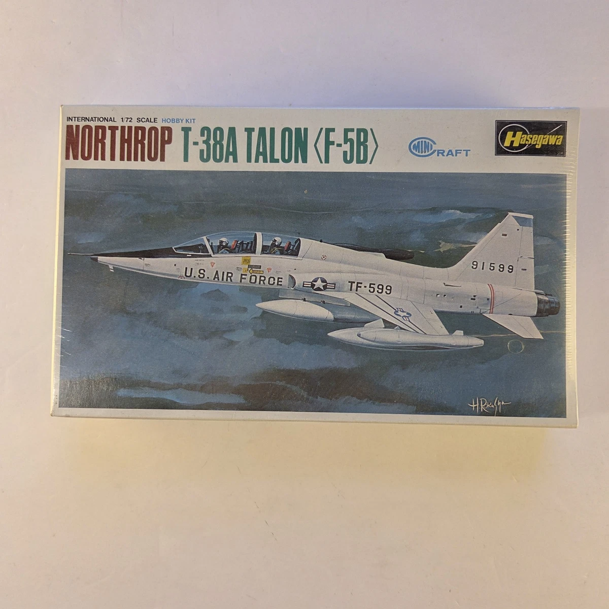 T＊　38 Northrop T-38 Talon - Wikipedia