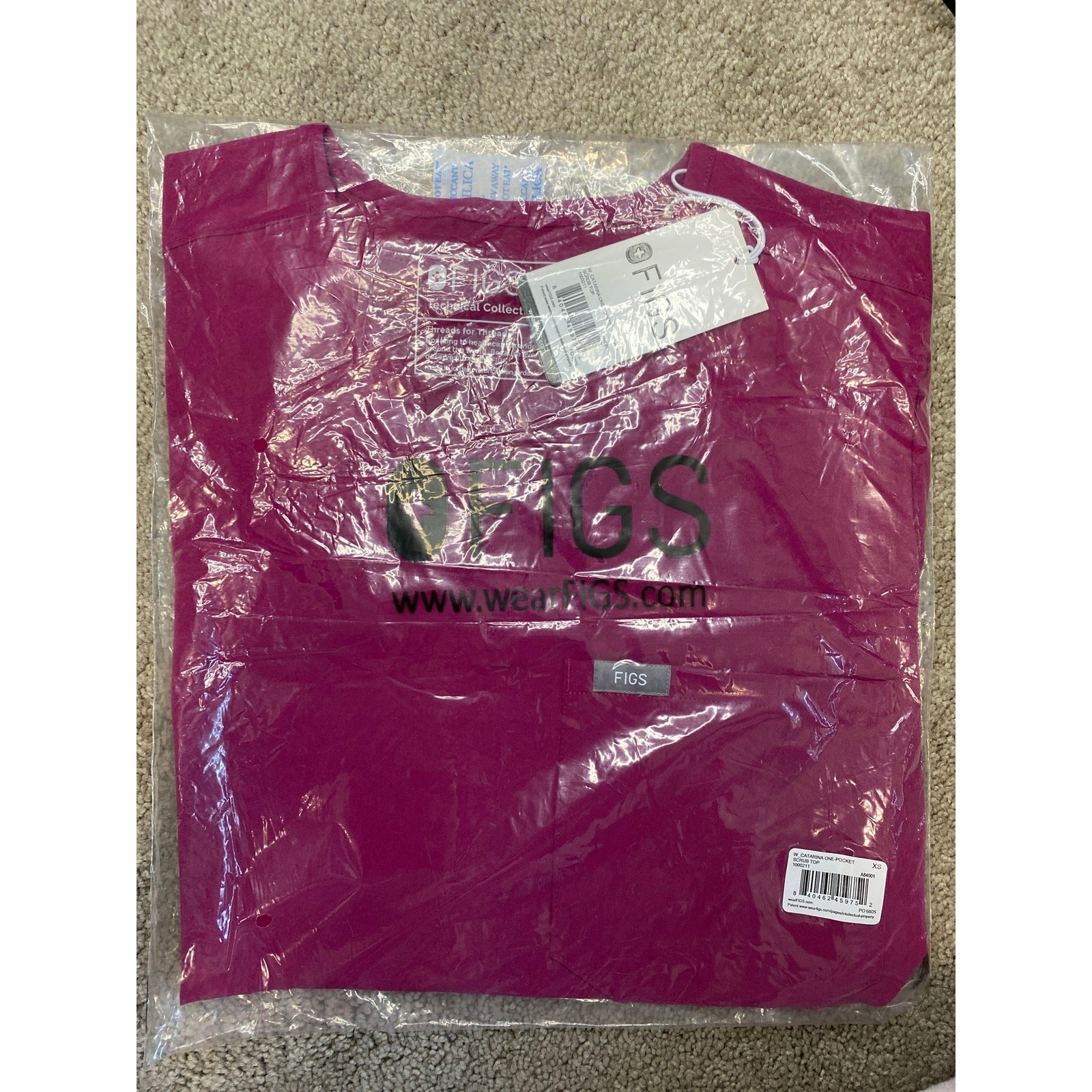 NWT FIGS Women's Catarina One-Pocket Scrub Top Berry Pop XS Rare SOLD OUT image 2