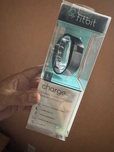 Ist-Zustand/Teile-Reparaturen: Fitbit Charge kabelloses Aktivitätsarmband schwarz LARGE - Bild 2 von 11