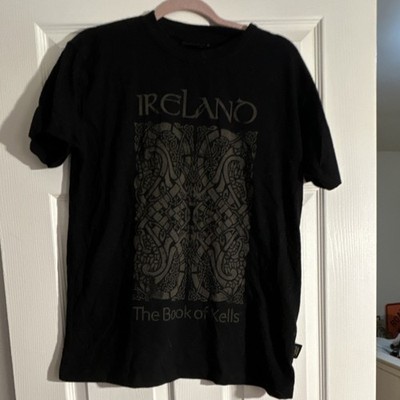 Book of Kells Trinity College Ireland Men's Black Cotton Graphic T-Shirt Size M