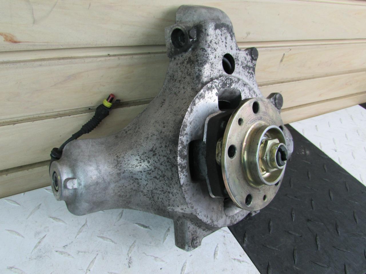 2002 Ferrari 360 Spider Front Right Knuckle Assembly Spindle w/ Hub Assembly