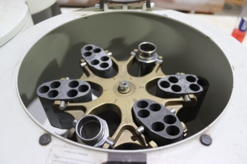 IEC HN-SII Benchtop Centrifuge W/958 Rotor - Picture 2 of 2