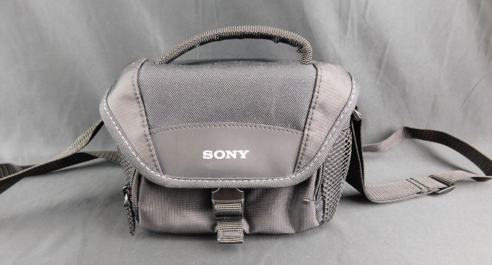 Sony Camcorder/Camera Soft Case - Shoulder Bag LCD-U11 Black-image