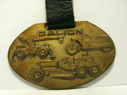 Galion Manufacturing OH Crane Road Grader Roller Construction Pocket Watch Fob - 第 1/4 張圖片