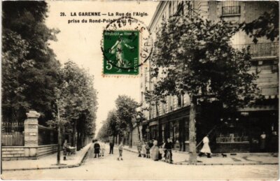 Old postcard La GARENNE - La Rue de l'Aigle taken from the Rond-Point (987005)