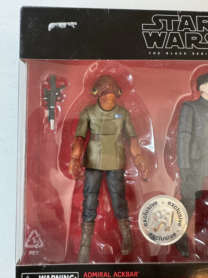 Star Wars Black Series Admiral Ackbar First Order Officer 6" Exclusive Figures - Image 2 of 4