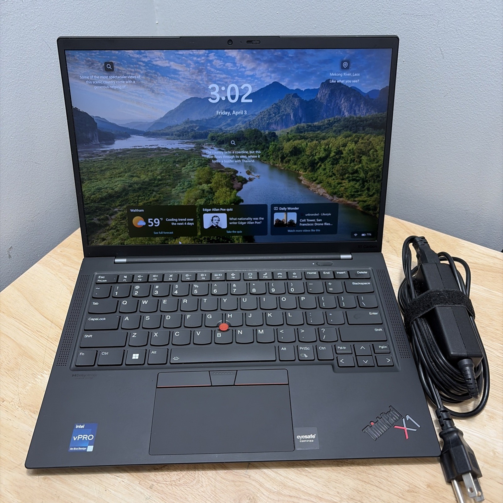 Lenovo ThinkPad X1, 14-Inch Laptop, with Intel Core i7-1270p, 512 GB SSD (Solid State Drive), Windows 11 Pro