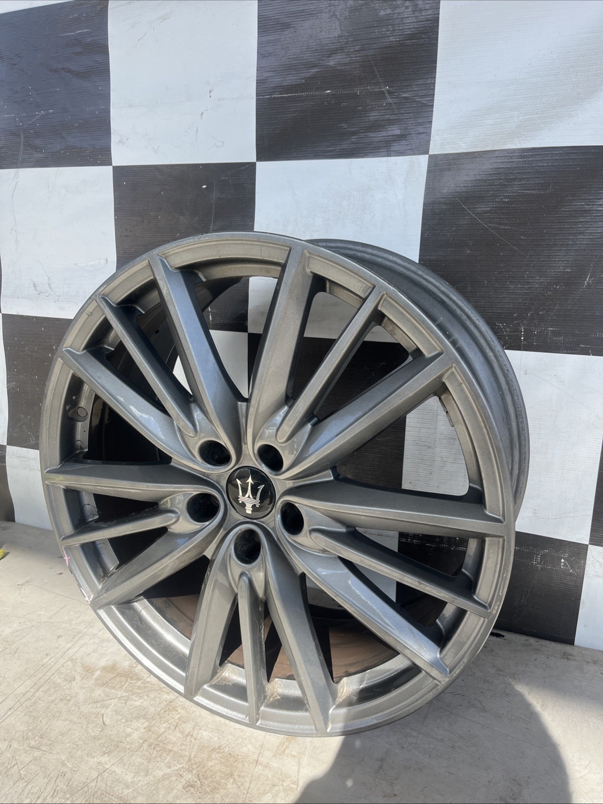 2021 - 2024 Maserati Quattroporte Wheel Rim 20x8.5 Used Oem 670123471
