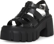 Madden Girl womens Gennesis- HOW CUTE ARE THESES? LOOK AND SHIPS FASTLY!!