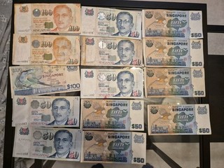 Singapore 850 Dollars