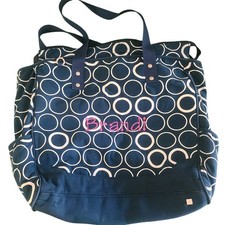 thirty one bags Peice Is Missing On the Bottom All In The Pic