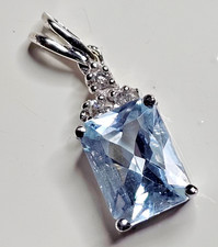 14K White Gold Aquamarine & Diamond Pendant 1.05G Signed ADI Estate