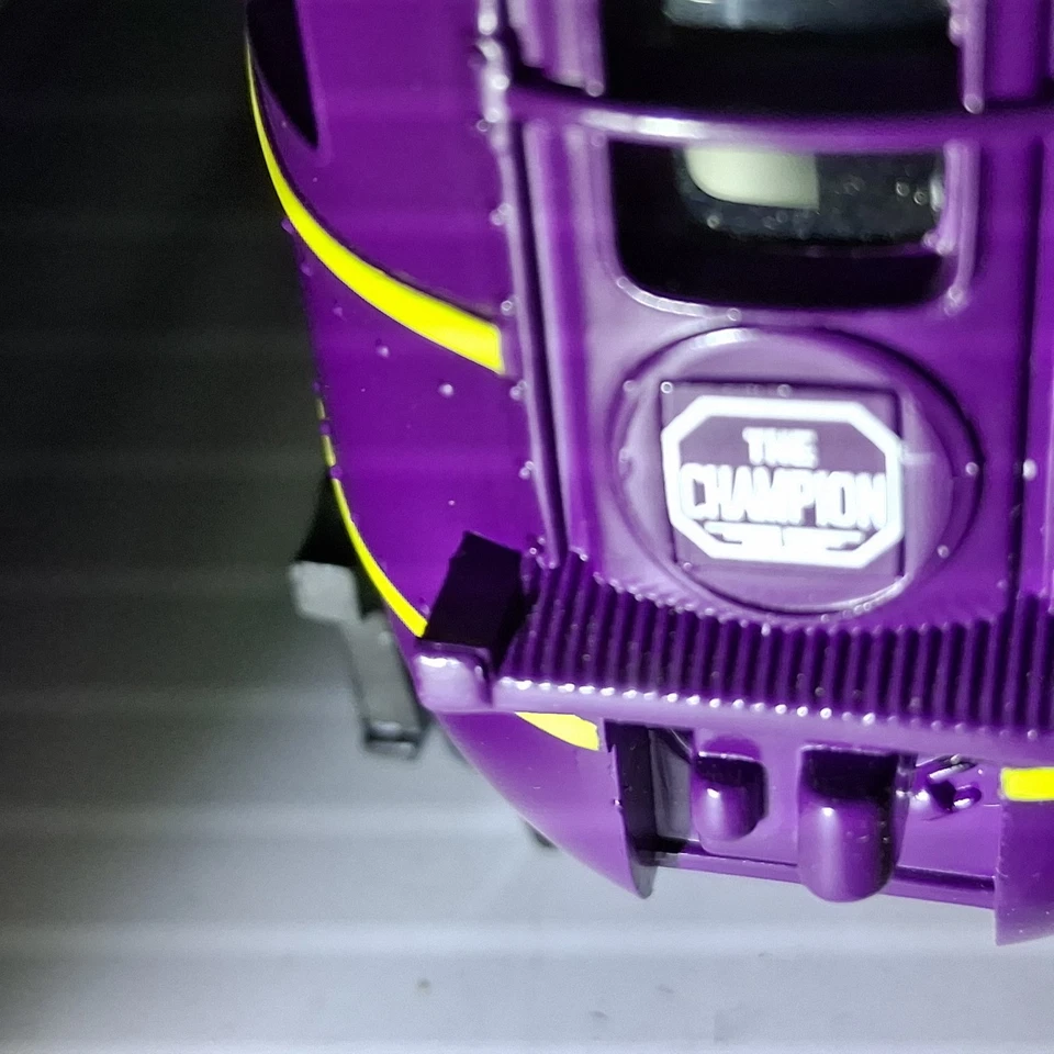 K-Line Trains Atlantic Coast Line Passenger 4Pack Streamliners O Gauge Lightning - Image 2 of 4