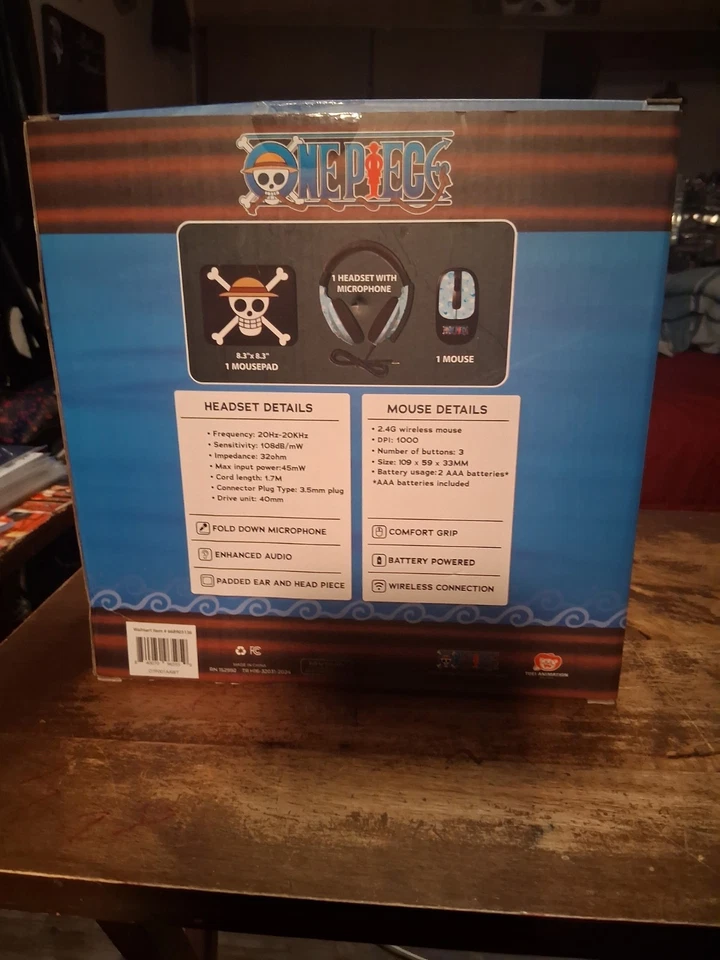 One Piece 3 Piece Set Headset With Mic Wireless Mouse Mousepad Gaming - Image 2 of 2