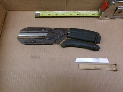 Craftsman Professional USA Handi-Cut with New Blade No 37201 + Blade Storage