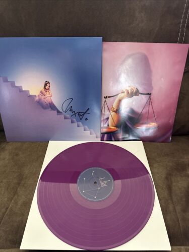 Mxmtoon- Rising (limited purple vinyl) Signed Record autographed by maia - Picture 1 of 10