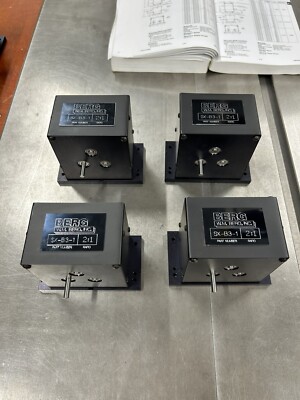QTY 1 W. M. BERG PRECISION SERVO GEARBOX 2:1 RATIO 3/16  SHAFTS SPEED REDUCER