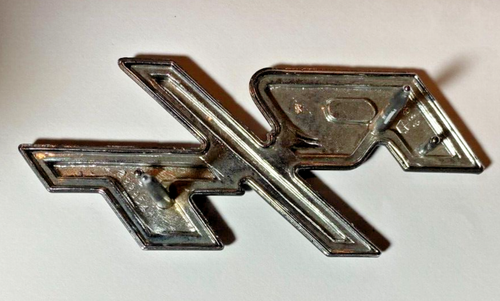 1970-1971 Dodge R/T Grill Emblem with pins MOPAR GENUINE OEM new - Bild 2 von 2