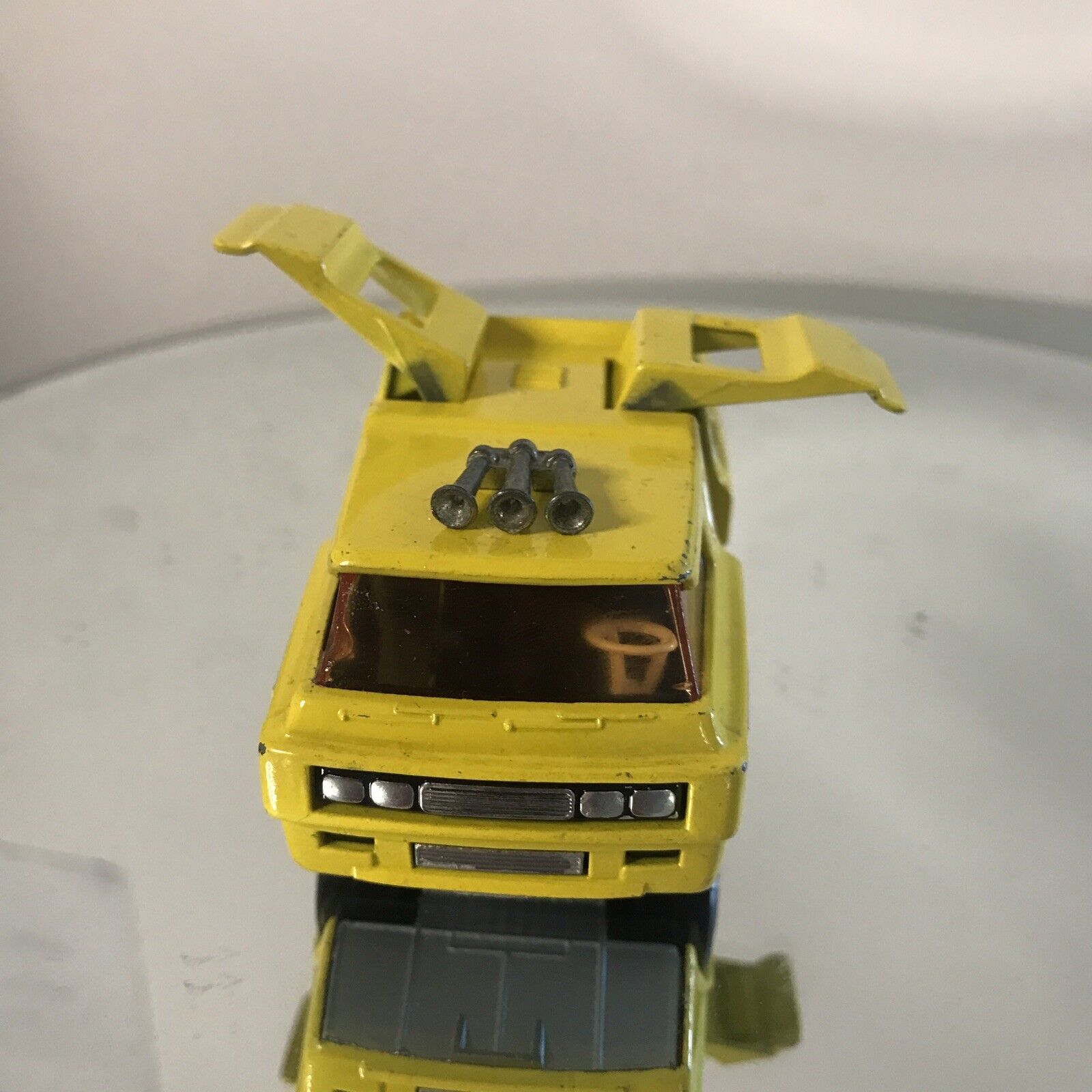 Picture 3 of 8