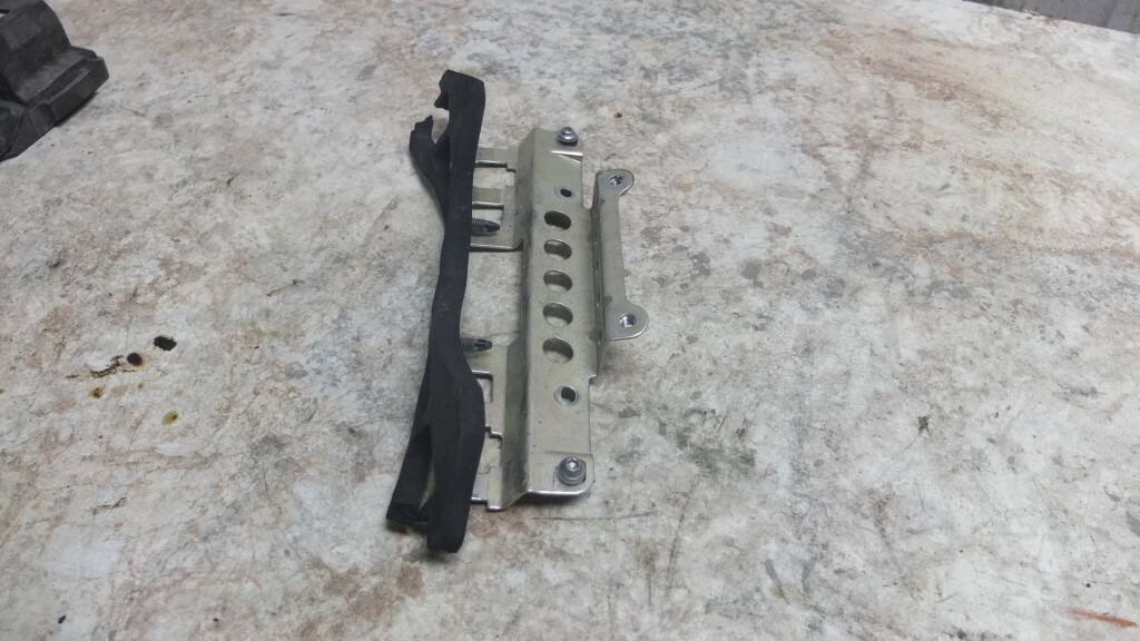 16 Kawasaki ZG1400 ZG 1400 E Concours 14 Electrical Mount Bracket