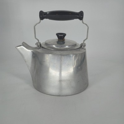 Vintage Mirro Matic Aluminum Tea Kettle Black Bakelite Handle Lid USA Silver Tea