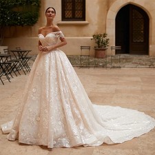 Luxury Wedding Dresses Lace Applique Boat Neck Sleeveless A-line Ball BridalGown