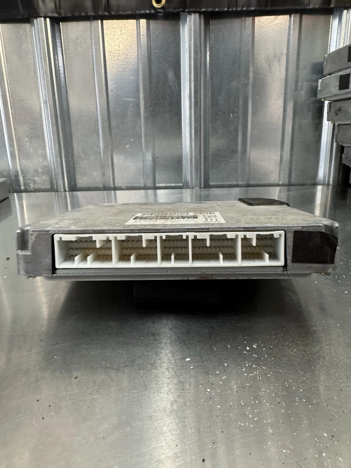 2001 Toyota 4Runner SR5 3.4L AT 2WD Engine Computer 89666-35580 ECU ECM PCM - Image 3 of 4