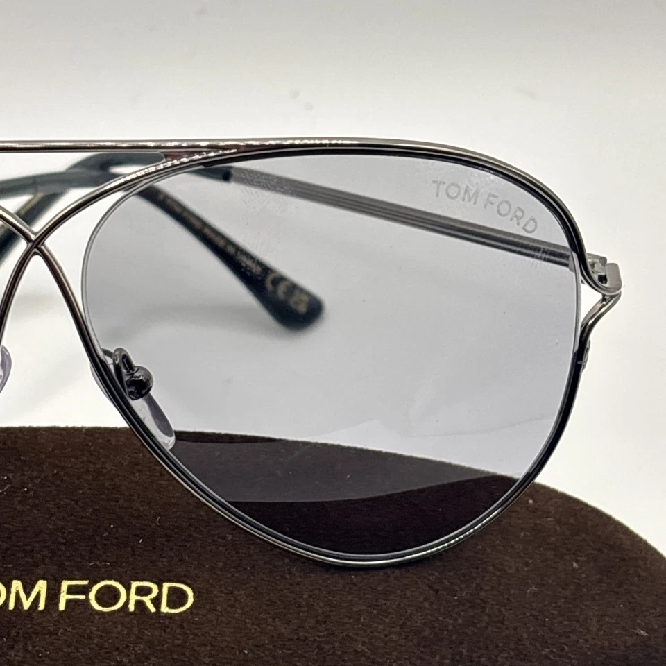 Gafas de sol Tom Ford FT0488 P 14C titanio luz rutenio humo espejo 59 mm para hombre Foto 2 de 4