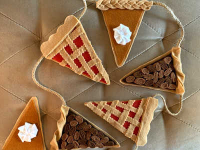 Fall Felt Pie Garland 