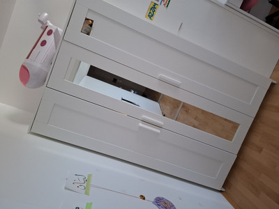 IKEA freistehender Kleiderschrank weiß 3 Türen Spiegel Drehtüren 200x125cm.