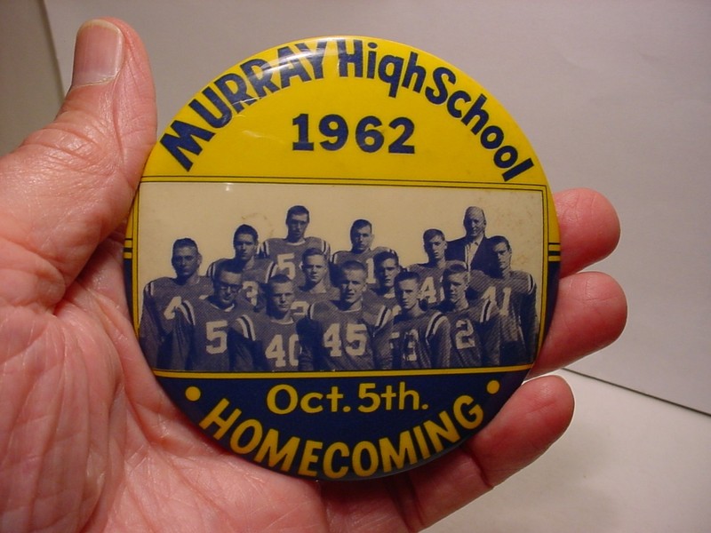 vintage 1962 Murray High School St Paul MN Homecoming Pin Back Button team photo