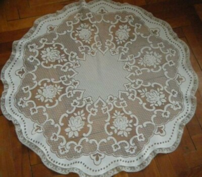 Vtg topper Quaker style lace elegant round floral design trim bobbin lace Europe