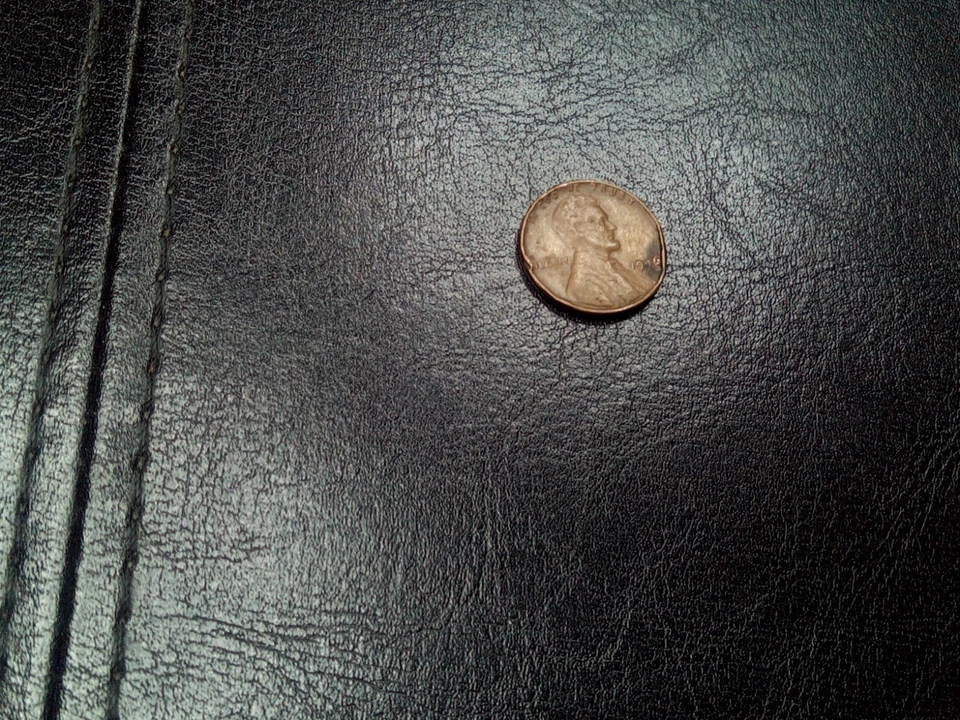 Mint Error Copper Penny 1946 p - Image 2 of 4