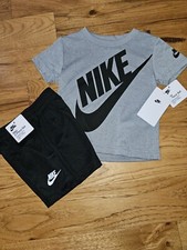 NWT boys Nike 2 piece t-shirt/shorts set size 4t