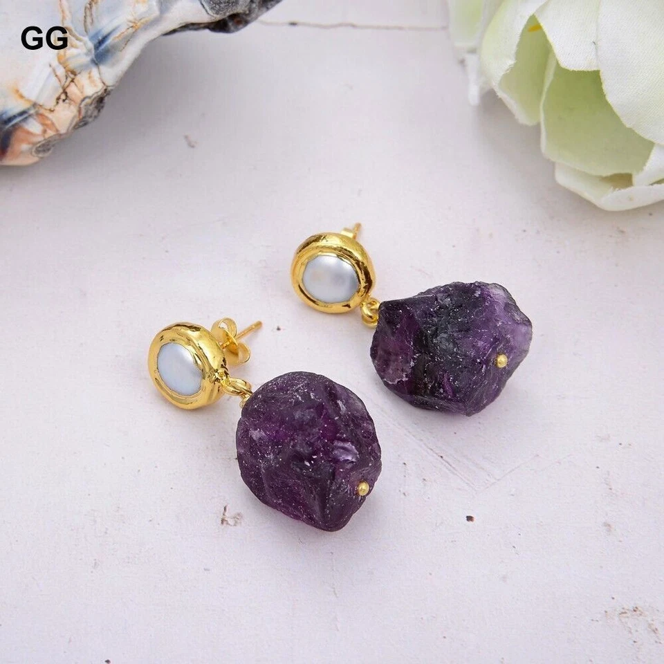 Aretes enchapados en oro pepita áspera fluorita púrpura perlas blancas cultivadas Foto 4 de 4