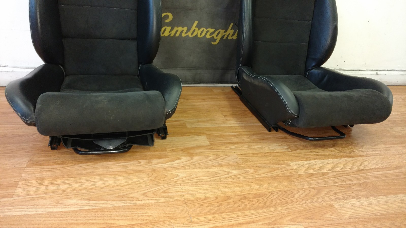 LAMBORGHINI MURCIELAGO SEATS DRIVER AND PASSENGER SIDE OEM 418881019 418881020