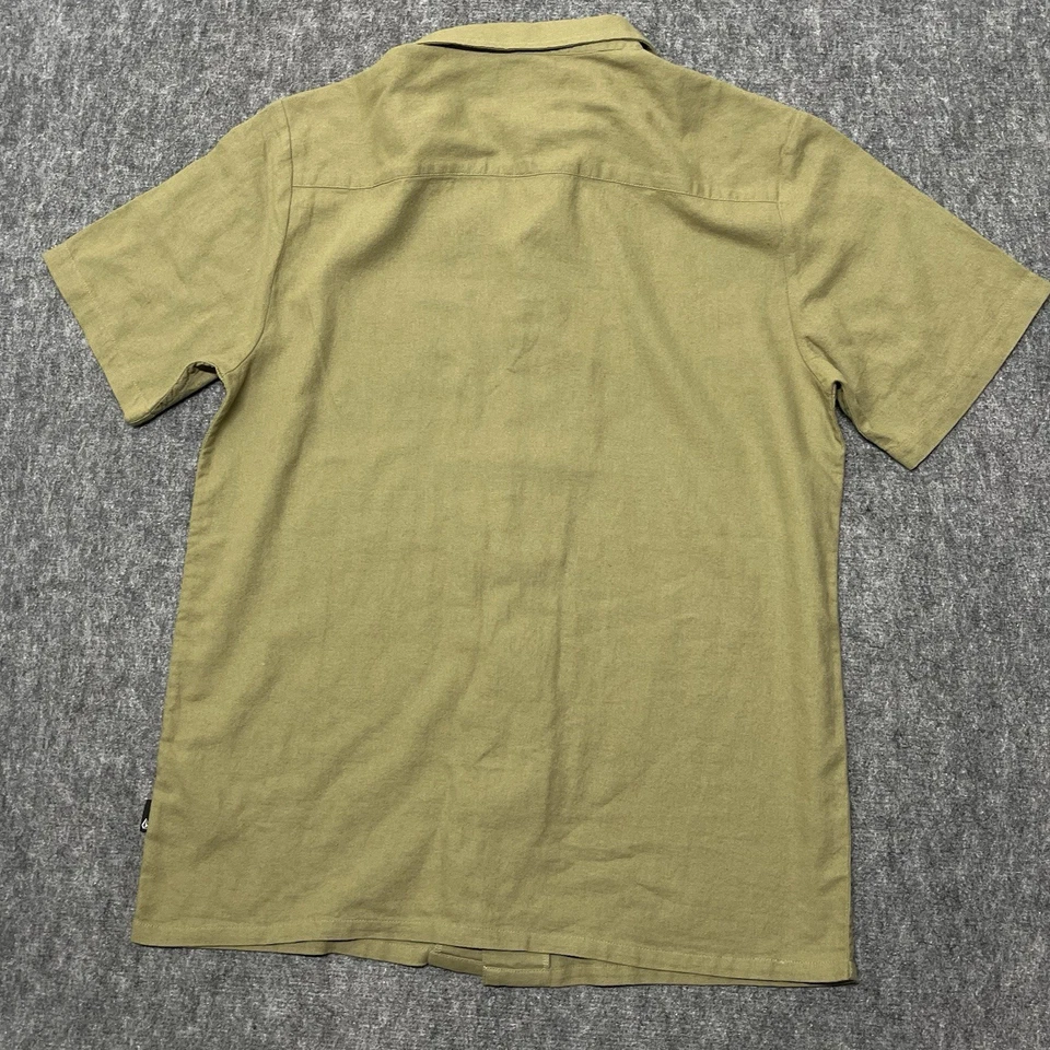 Volcom Button Up Shirt Mens Medium Green Camp Collar Pocket Short Sleeve New - Image 3 of 4