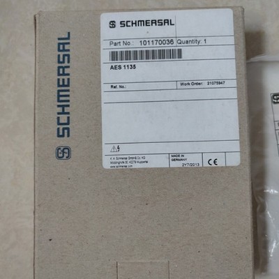 1pcs New   AES1135 Safety Relay   &ex