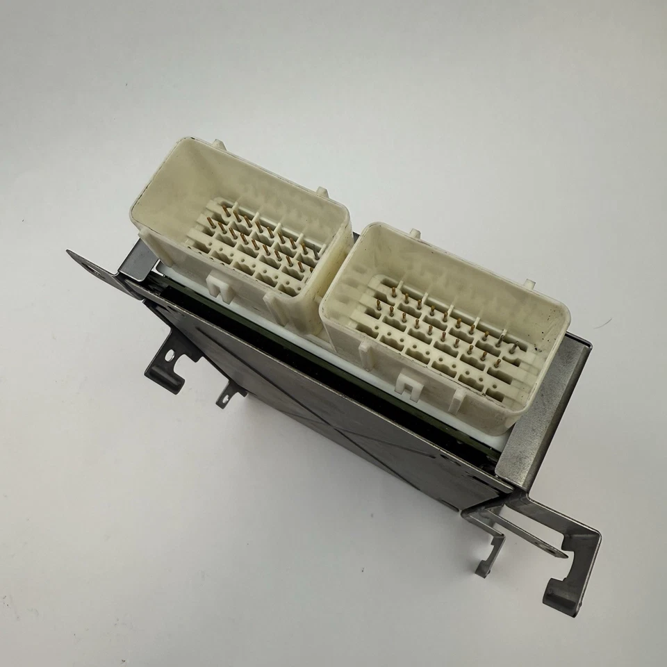 1998 Dodge Caravan Chrysler T&C Plymouth Voyager BCM P04801062AC OEM - Image 4 of 4