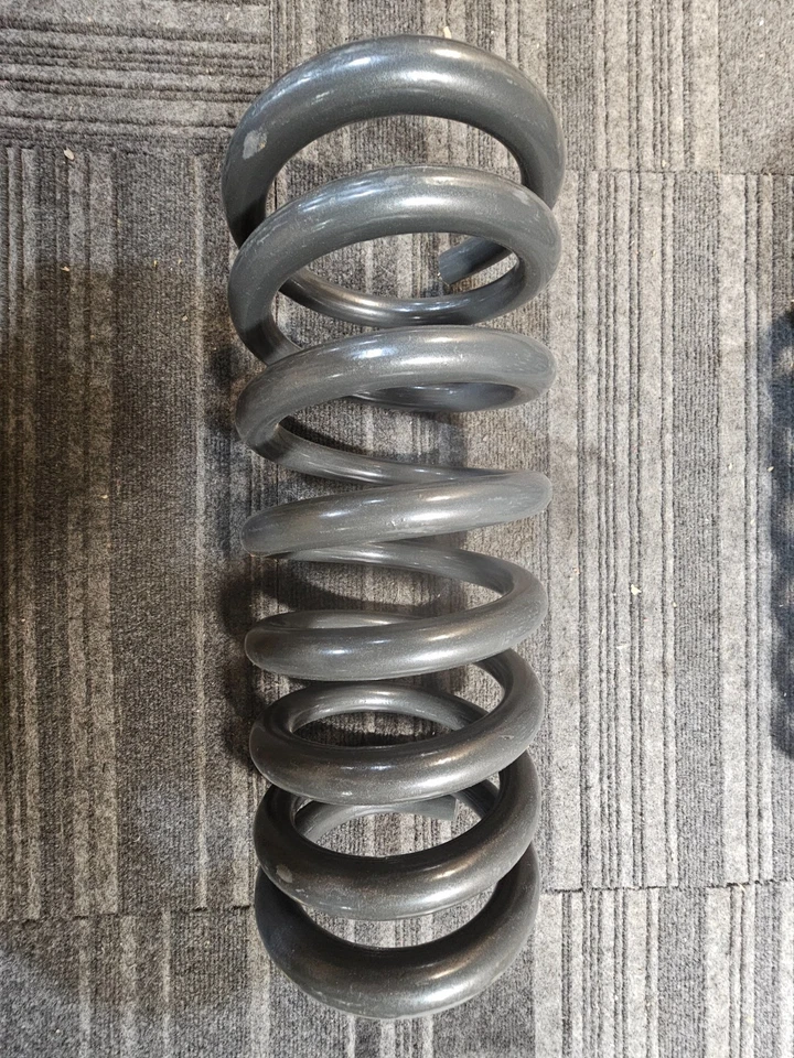 (CANTIDAD 2) Muelles helicoidales delanteros Dorman 929-903 para Dodge Ram 1994-2013 Ram 2500 11-13 Foto 3 de 4