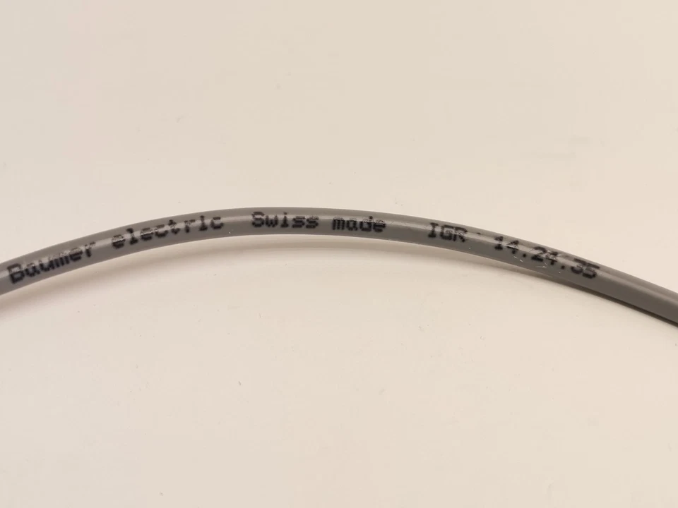 Baumer electric IGR 14.24.35 induction slot 3mm PNP - Image 2 of 4