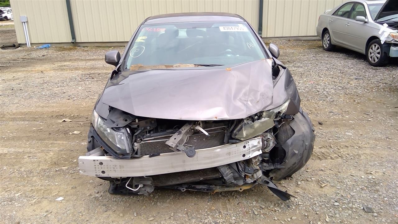 Rear Trailing Arm with Drum Brakes Fits 2013-2015 Honda Civic 724796