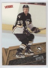 2003-04 Upper Deck Victory Brooks Orpik #154 0a4