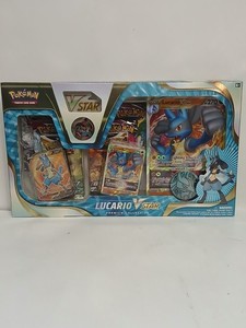 pokemon lucario vstar premium collection box 6 booster packs Lucario V Star Box