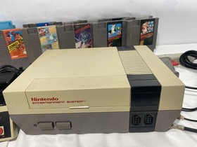 85 Nintendo Entertainment System NES-001 Original Console 10 Games Complete Lot